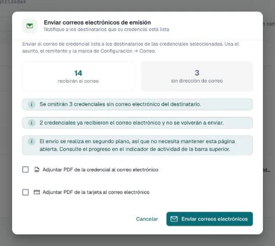 Diálogo de envío de correos de emisión con los recuentos, las credenciales omitidas y las opciones de adjunto
