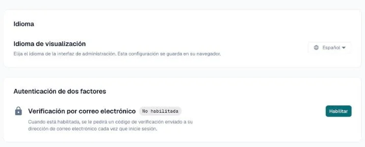 Sección Autenticación de dos factores en Configuración, Perfil, con un botón Habilitar