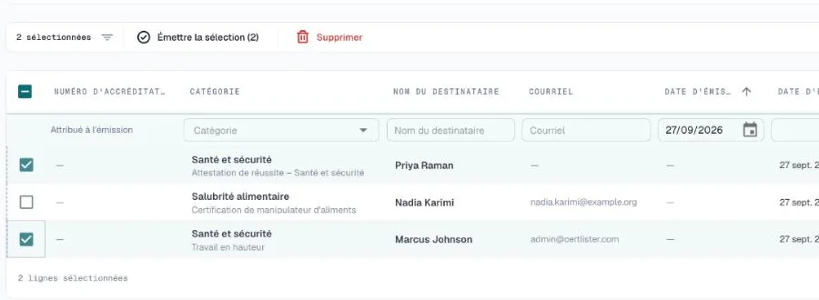 Deux brouillons cochés avec le bouton Émettre la sélection dans la barre d'actions