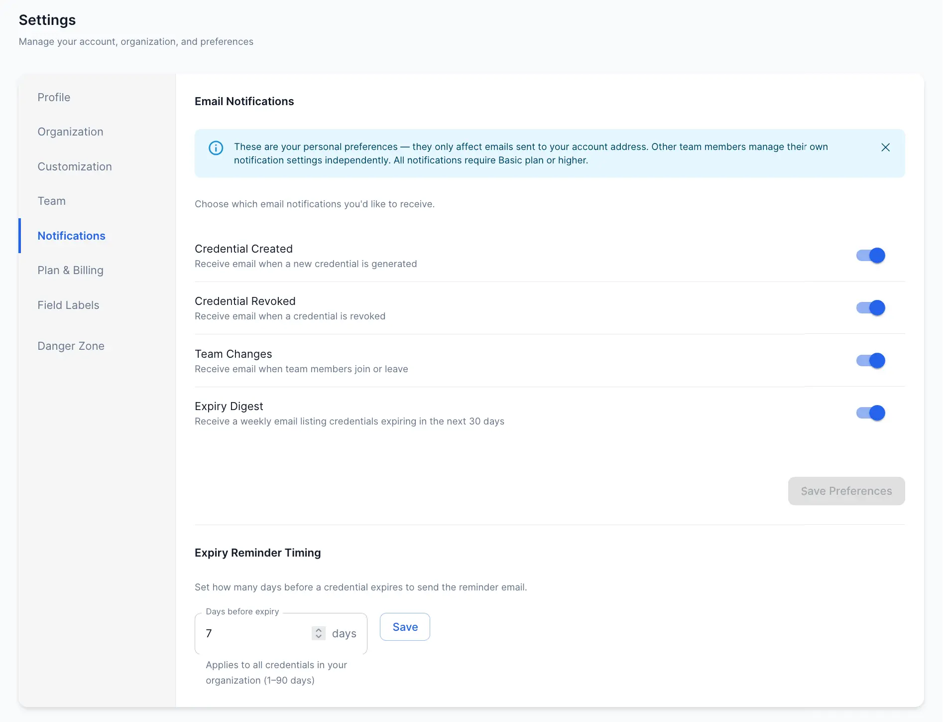 Paramètres d'automatisation des courriels et de notification de CertLister