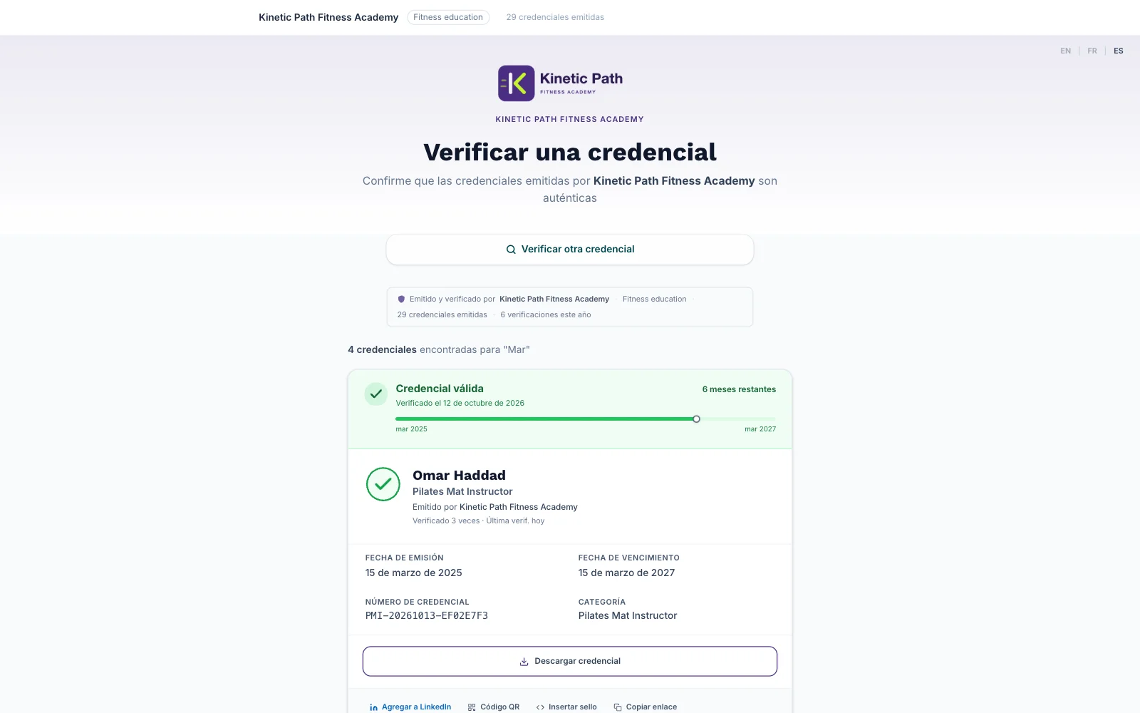 Página de verificación de Kinetic Path con un egresado encontrado al buscar su nombre